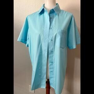 Light Blue Short Sleeve Button-Up Shirt
